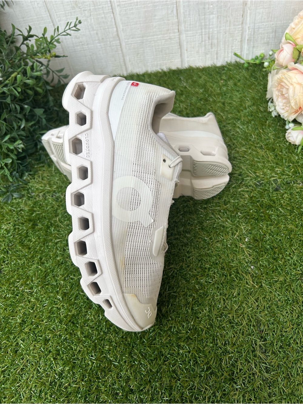 On Running Cloudmonster Void women Sneakers —White | White Sz 6 gently used
$170 - Picture 14 of 16